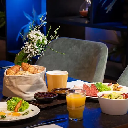 Leonardo Frankfurt 4*