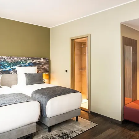 Hotel Leonardo Frankfurt 4*