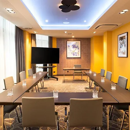 Leonardo Frankfurt Hotel 4*