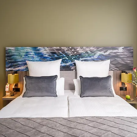 Leonardo Frankfurt 4*