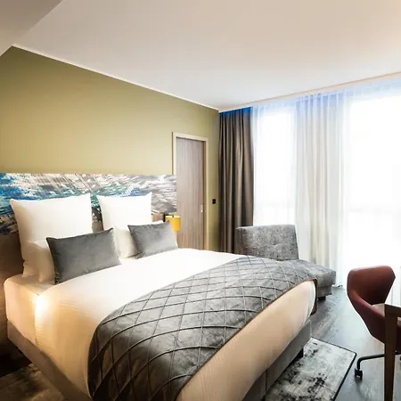 Hotel Leonardo Frankfurt 4*