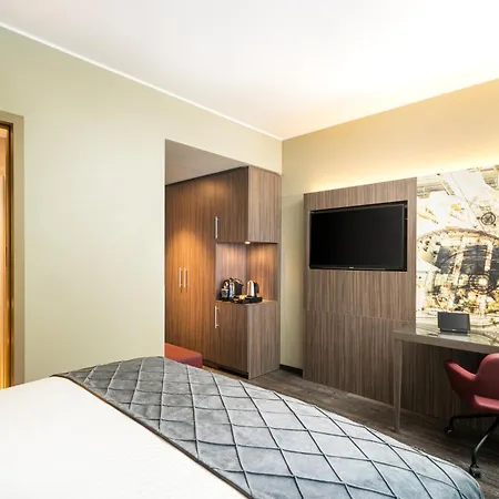 Leonardo Frankfurt Hotel 4*