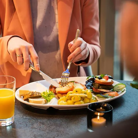 Leonardo Frankfurt 호텔 4*