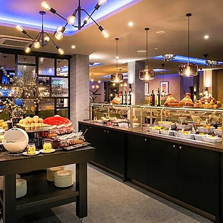 Leonardo Frankfurt 4*