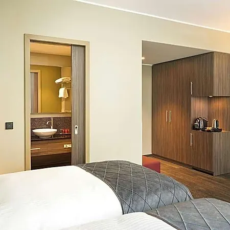 فندق Leonardo Frankfurt 4*