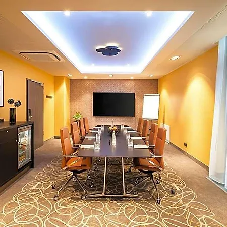 Leonardo Frankfurt 4*