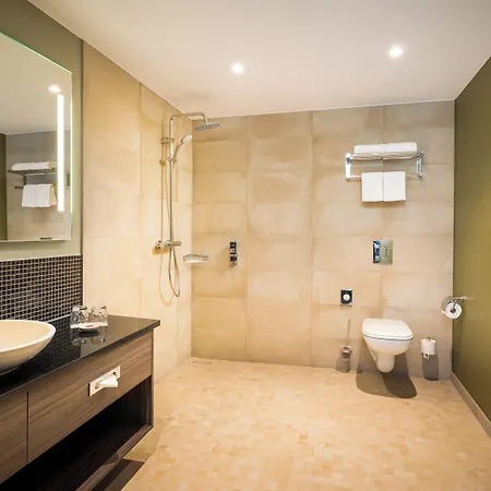 Hotel Leonardo Frankfurt 4*