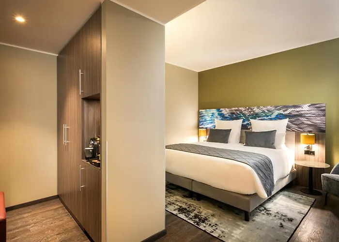 Leonardo Frankfurt Hotel 4*